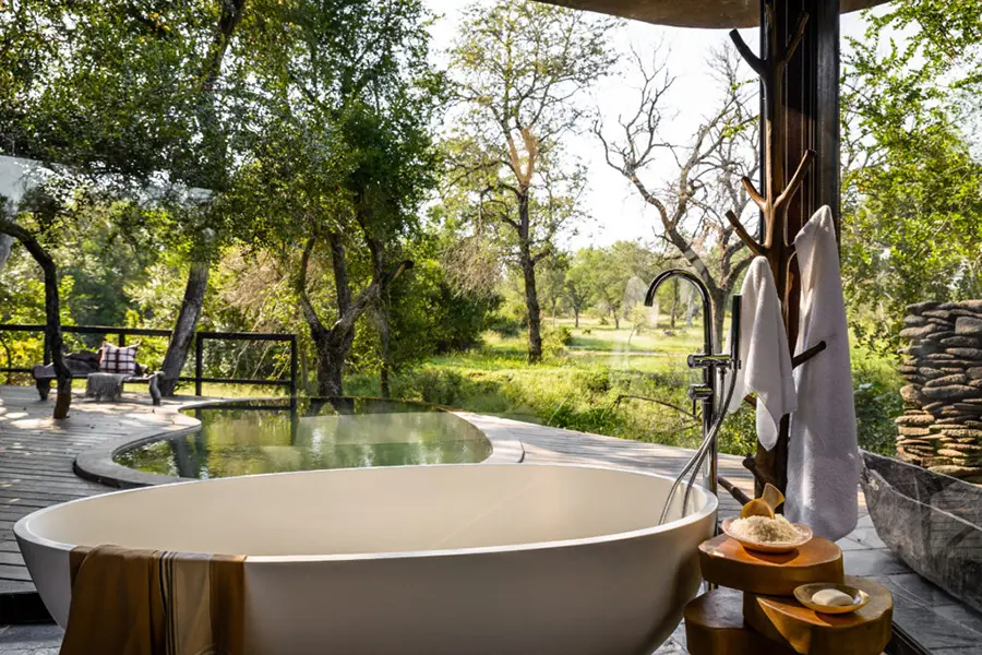 Singita Boulders Lodge - Bathrooms & Private Decks