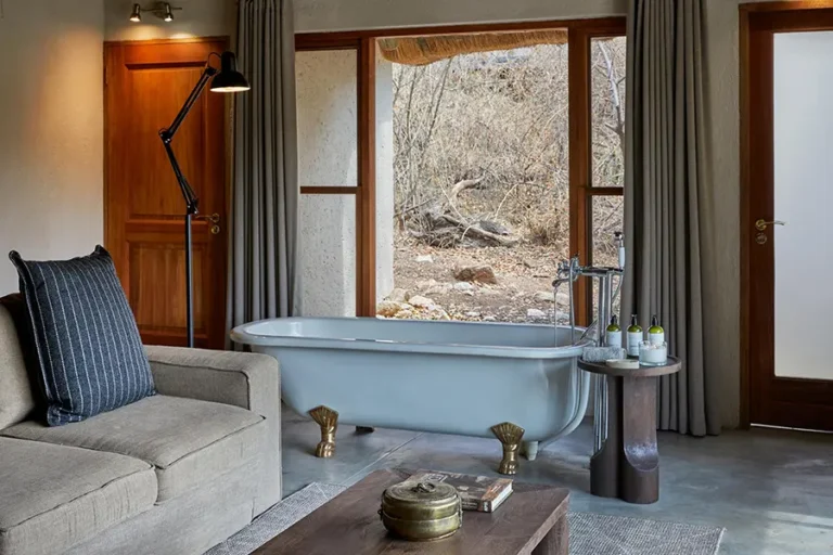 Toro River Lodge