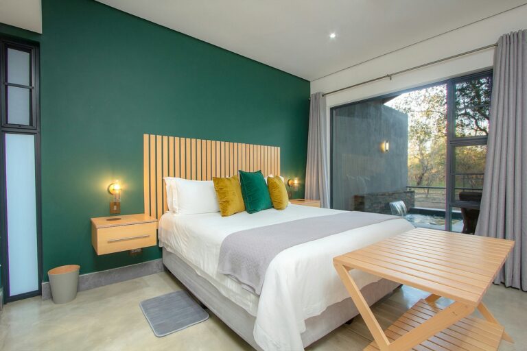 Kruger's Keep, a one-bedroom self-catering cottage in Marloth Park