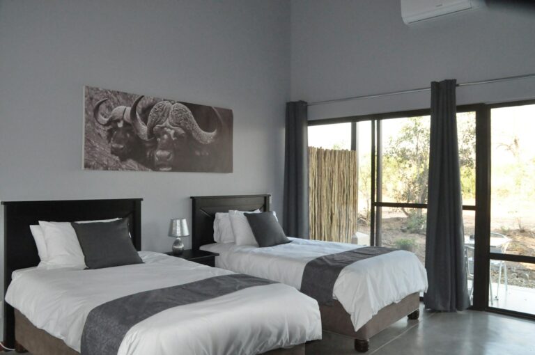 Ngalas Rest 101 kitchen, self-catering house in Greater Kruger