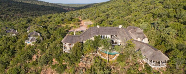 Clifftop Exclusive Safari Hideaway