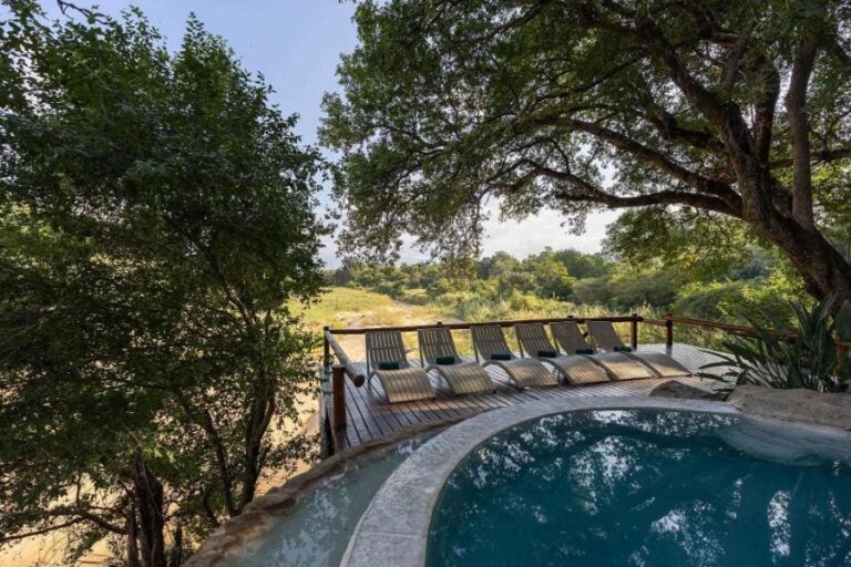 Kuname Safari Lodge