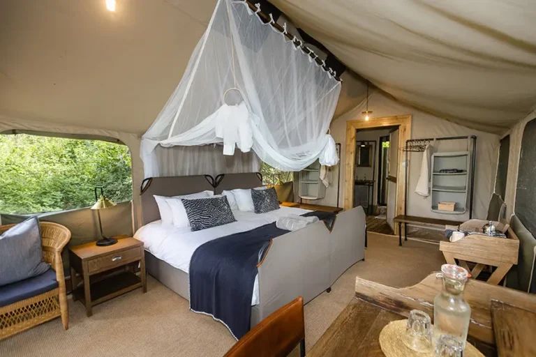 Tsowa Safari Island Lodge