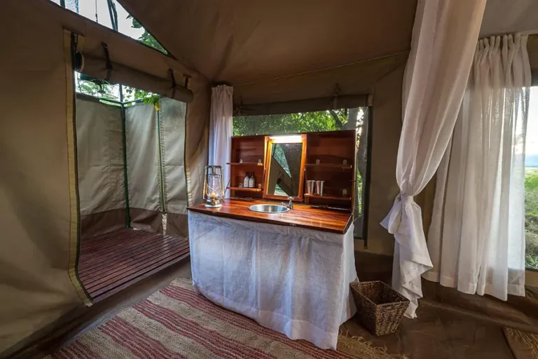John&rsquo;s Camp