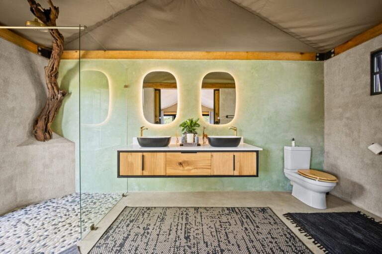 Little Africa Safari Lodge