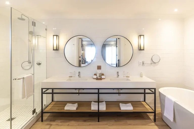 Riverdene Family Lodge